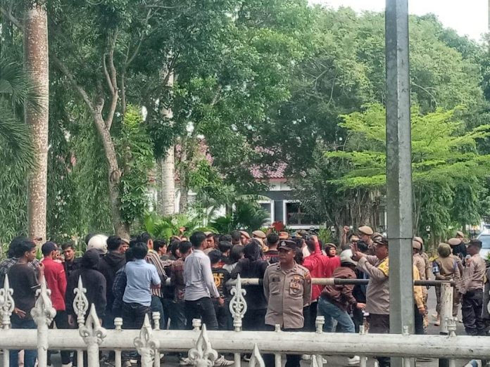 Mahasiswa