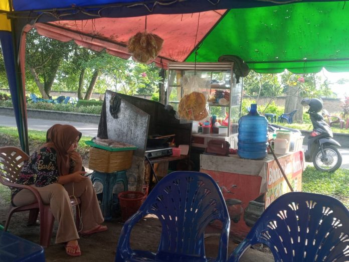 Warung