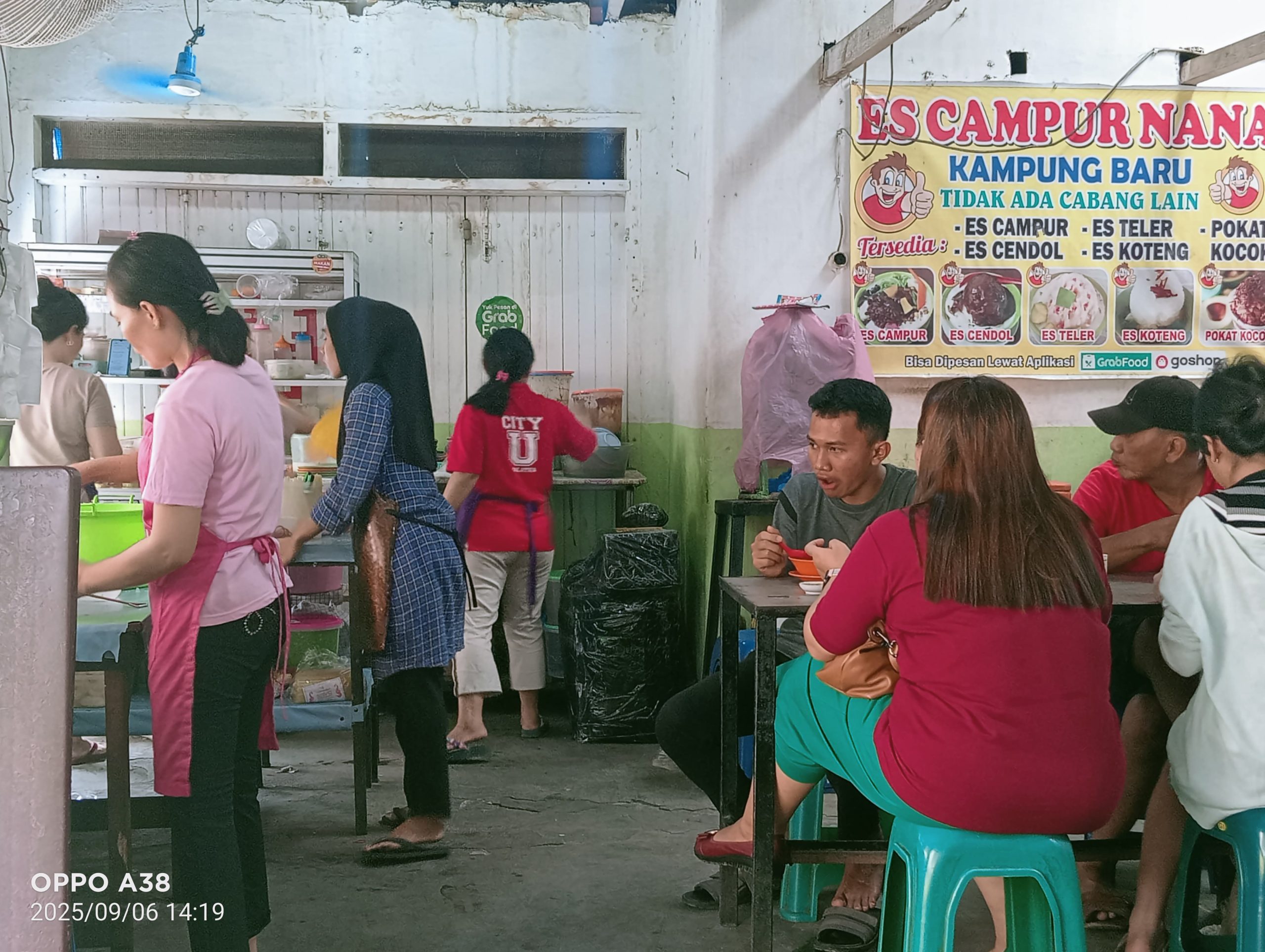 Es Campur Nana: Minuman Khas yang Menyegarkan 1 Es