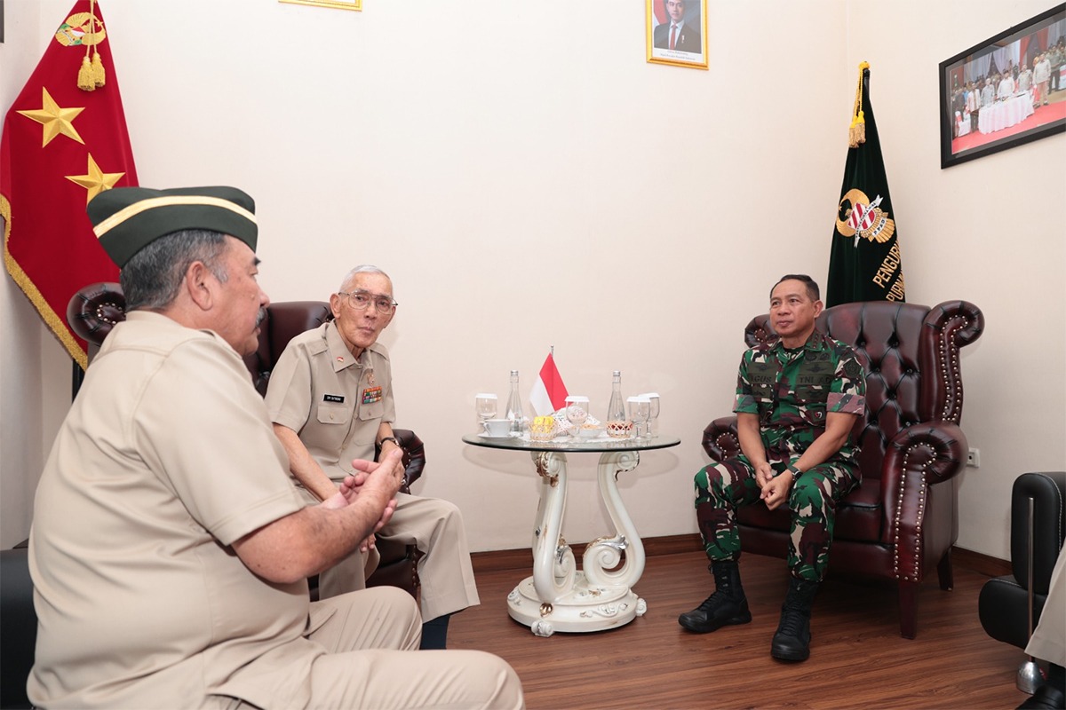 Panglima TNI Kunjungi Markas Purnawirawan TNI-AD 2 Panglima