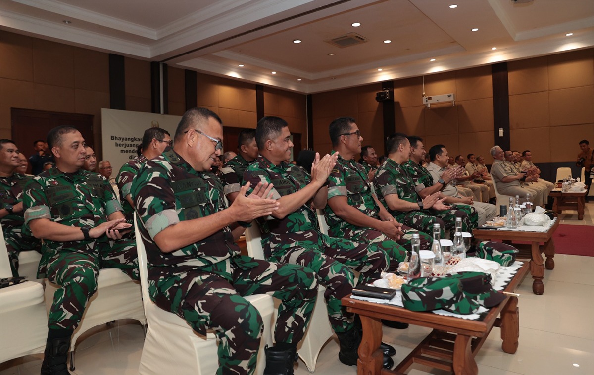Panglima TNI Kunjungi Markas Purnawirawan TNI-AD 3 Panglima