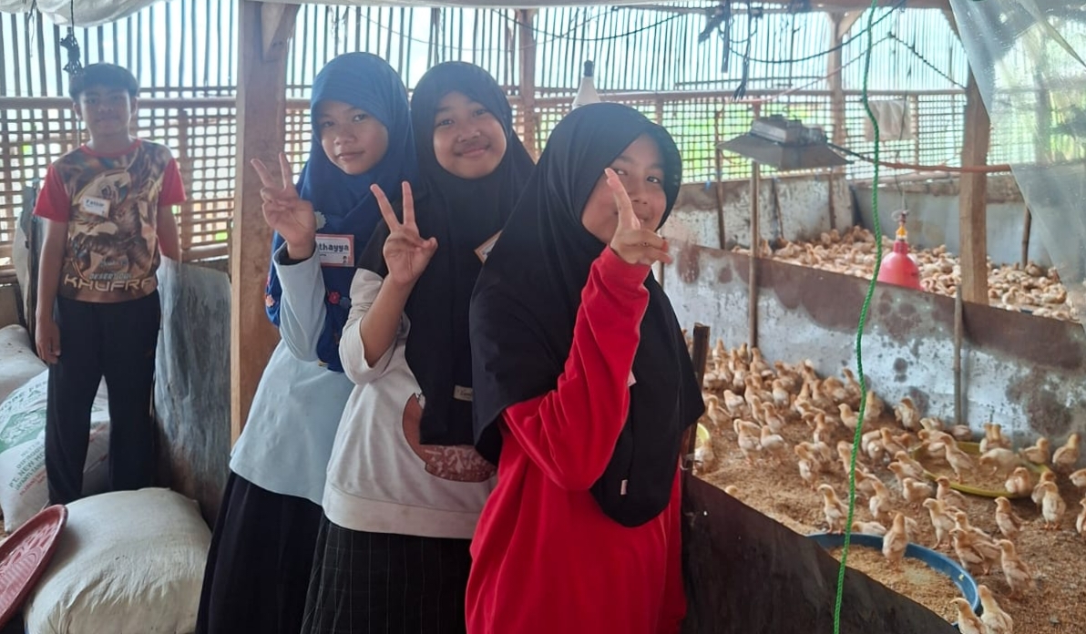Siswa SD PMD Belajar Berwirausaha Lewat Magang di Dunia Usaha 3 Siswa