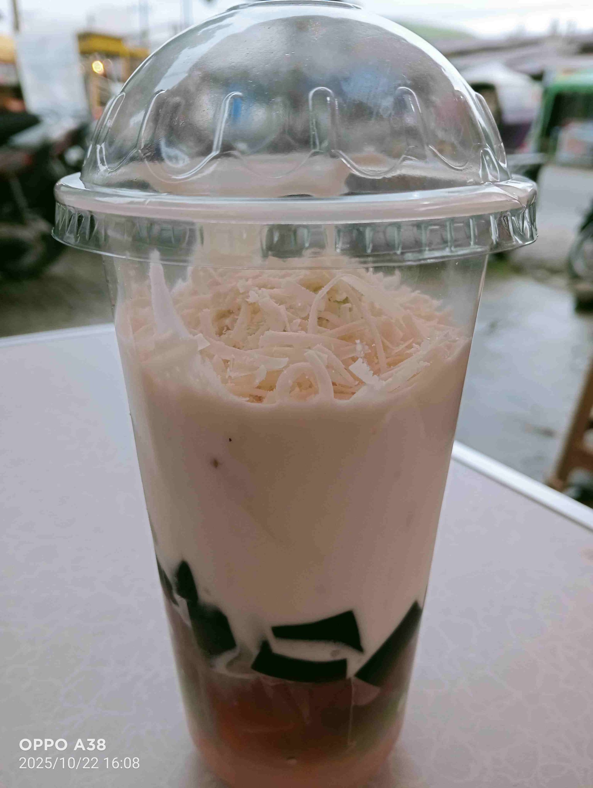Es Teler Creamy Hasil Kreasi Pedagang "Pemikat" Calon Penikmat 1 Es teler