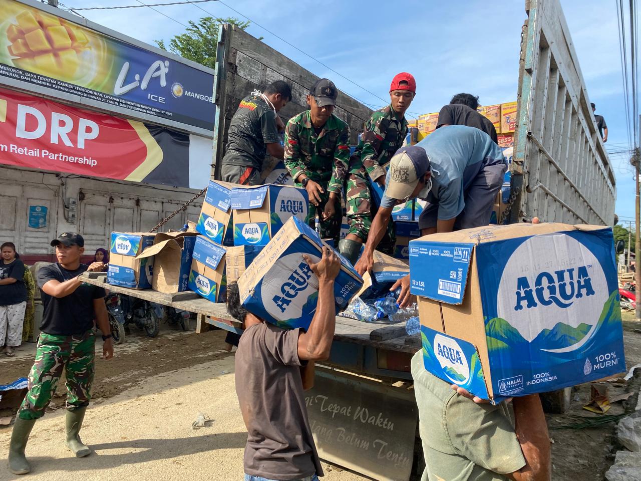 TNI-AD Bersama Rakyat, Bantuan Kasad Tembus Daerah Terisolir di Aceh Tamiang 2 TNI