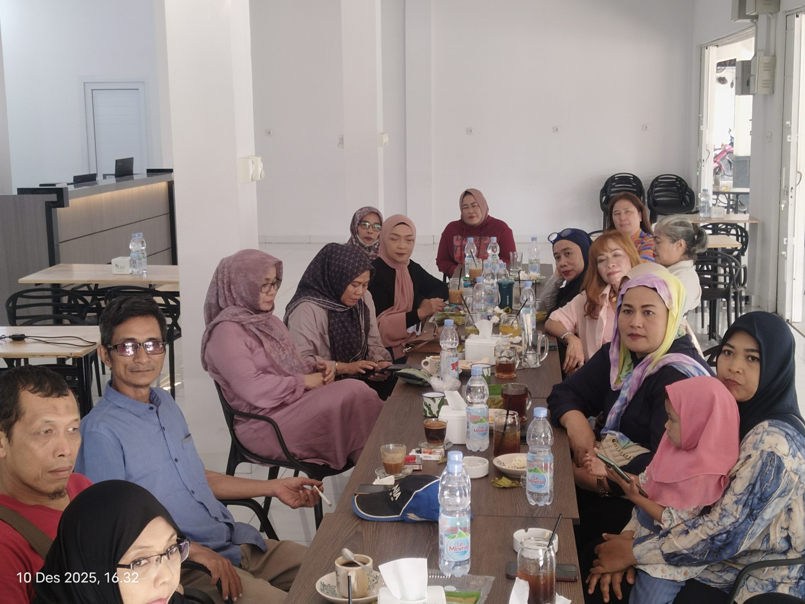 STM Poltekpar Medan Peduli Alumni Terdampak Bencana 5 IMG 20251210 163213 1 scaled