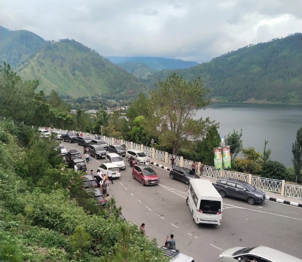 Bukit Sibea-bea Diserbu Wisatawan, Nakes Harian Boho Siap Siaga 2 Wisatawan