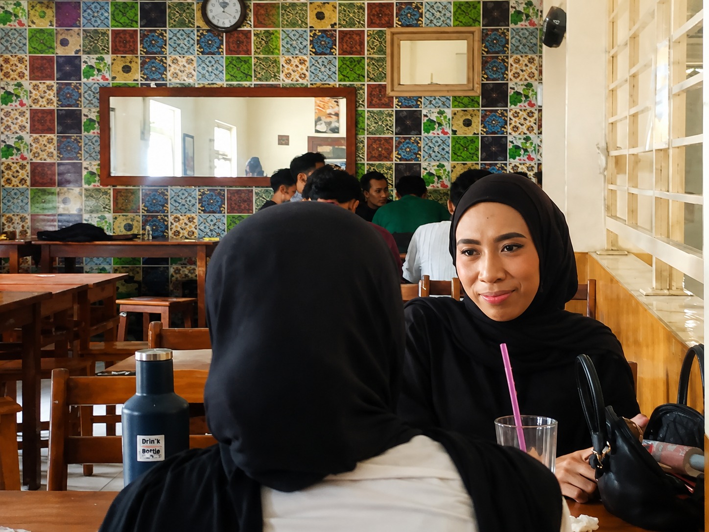 Cafetaria Cendana Familiar di Kalangan Mahasiswa UMA 1 Cafetaria