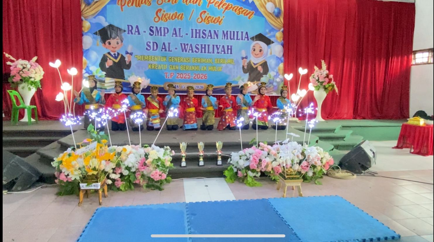 Pelepasan Siswa AL-Ihsan Mulia dan Al-Wasliyah, Meriah Dihibur Tarian Daerah 2 Pelepasan
