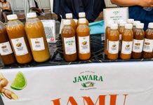 Lestarikan Jamu Tradisional, Pasutri Ini Jualan Jawara di CFD Kesawan Jamu