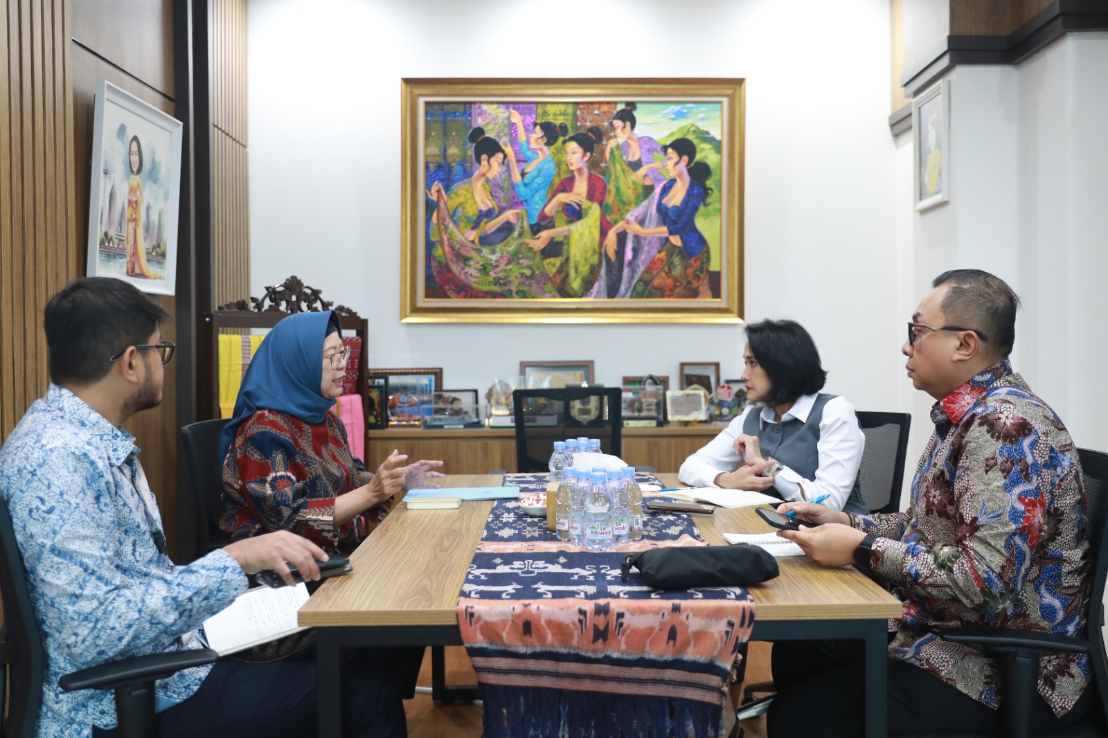 Kroasia Jadi Pasar Baru Pekerja Migran Indonesia, Sektor Hospitality Punya Peluang Besar 1 Wamen Christina Dubes Suwartini Bahas MoU Penempatan Pekerja Migran ke Kroasia Bidik Sektor Hospitality WhatsApp Image 2026 09 25 at 15.45.47